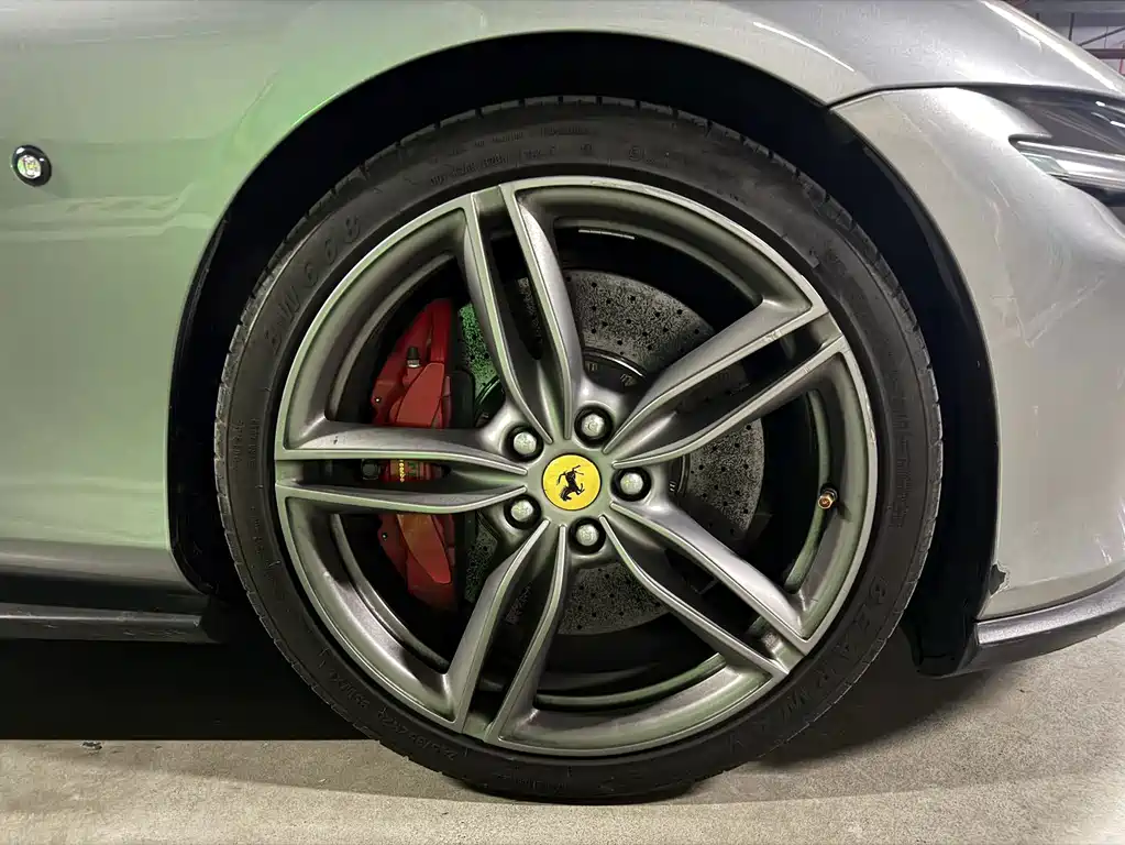 Ferrari Roma — миниатюра 4