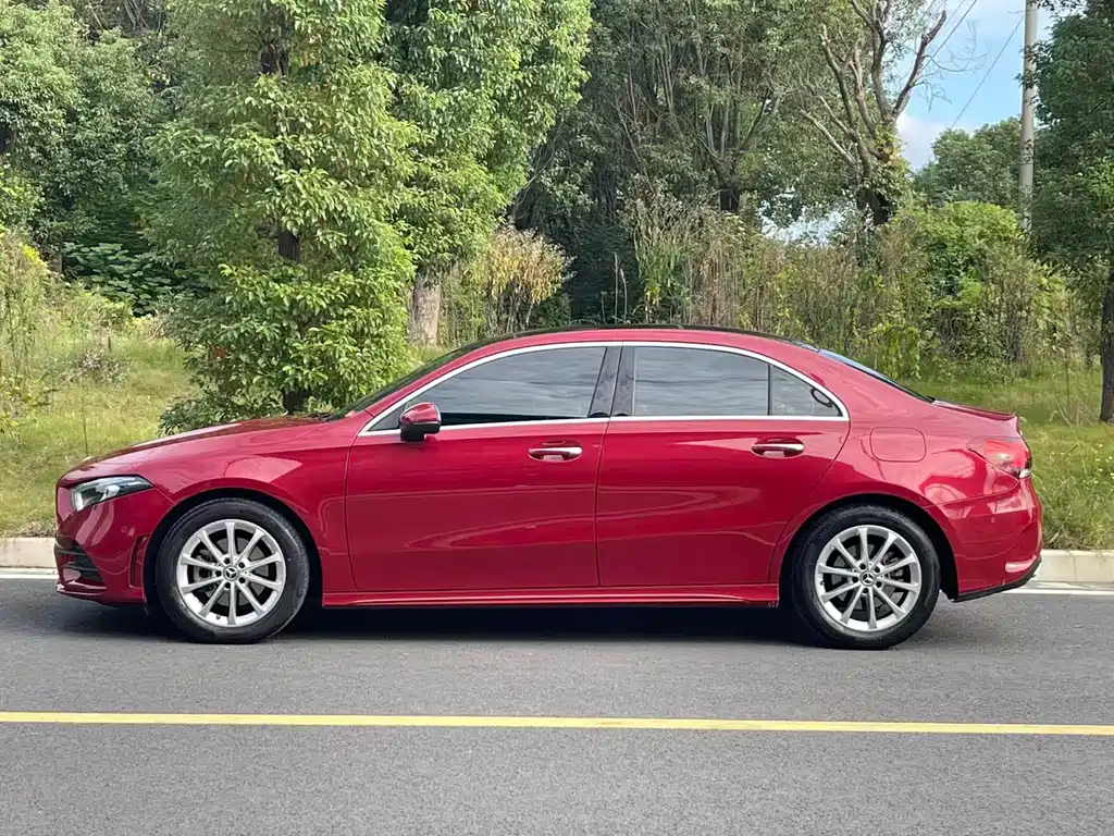 MERCEDES-BENZ A CLASS