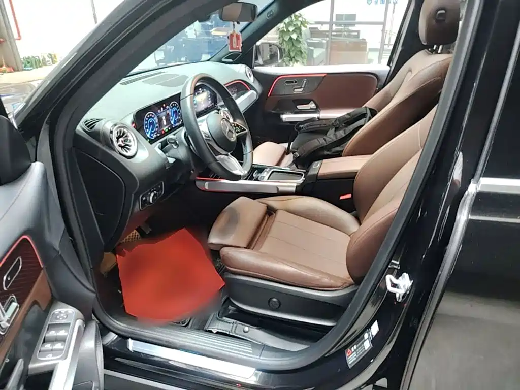 Mercedes-Benz EQB — миниатюра 15