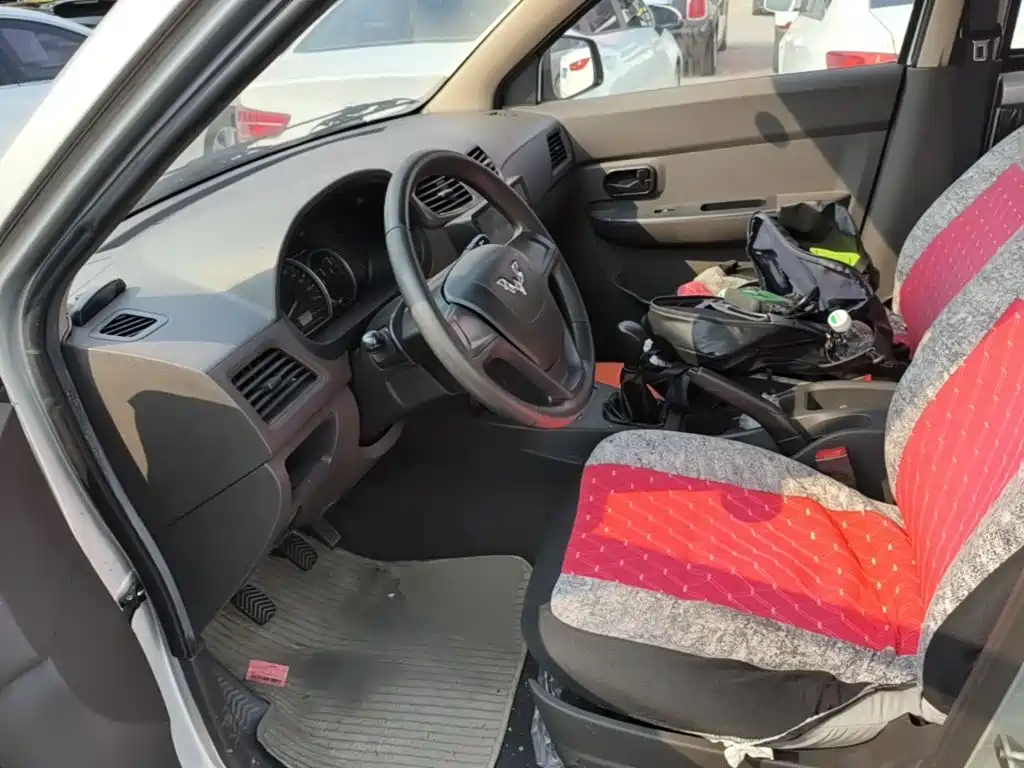 Wuling Hongguang — миниатюра 15