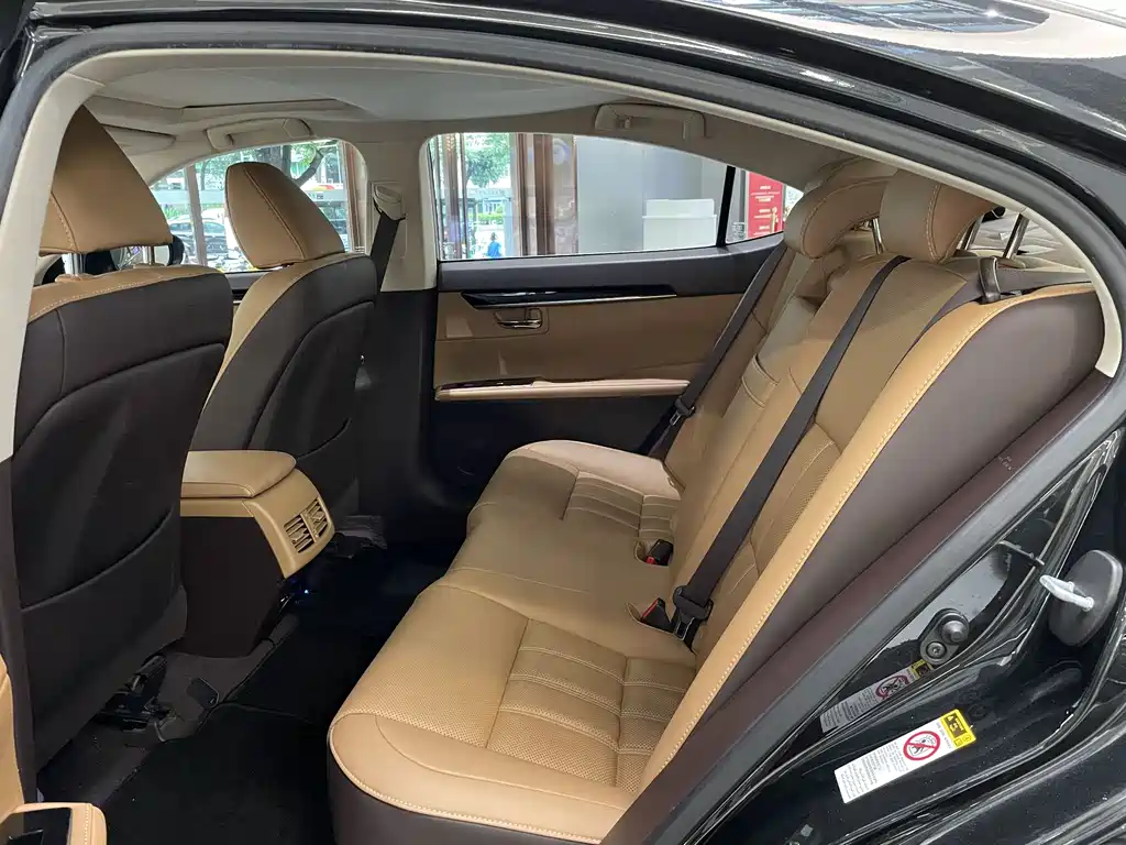Lexus ES 2015 200 Elite