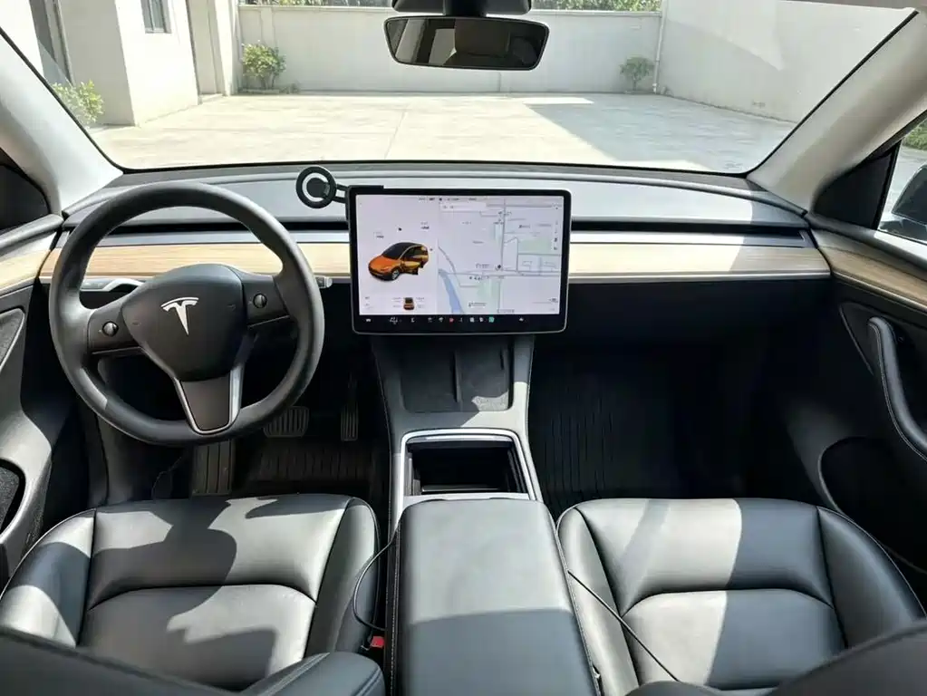 Tesla Model Y — фотографии объявления, Фото 9