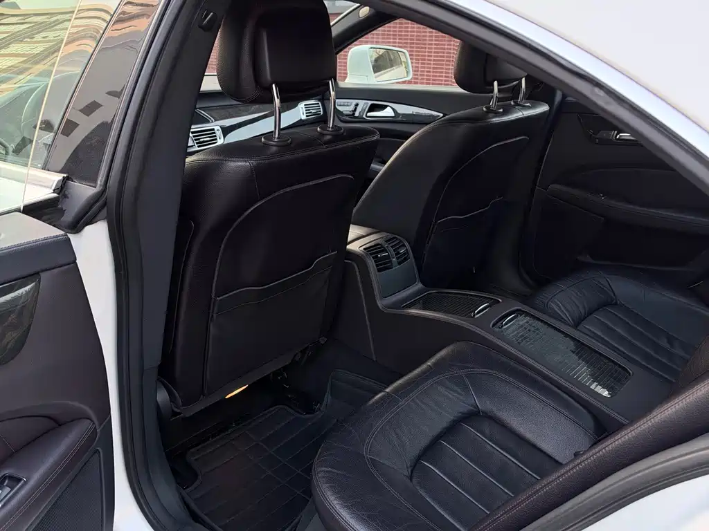 Mercedes-Benz CLS — миниатюра 13