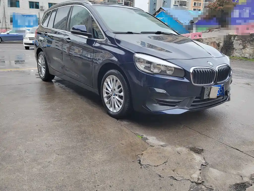 BMW 2 SERIES MULTIFUNCTIONAL STATION WAGON