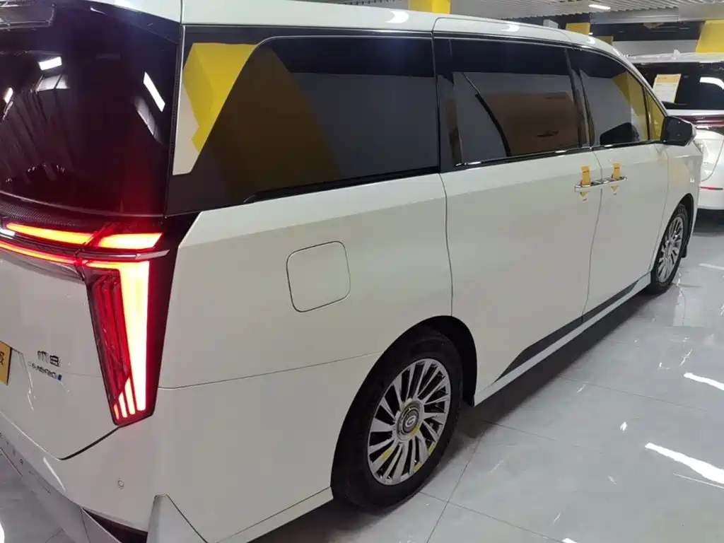 GAC Motor Trumpchi M8 — миниатюра 7