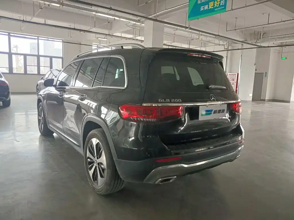 Mercedes-Benz GLB — миниатюра 4