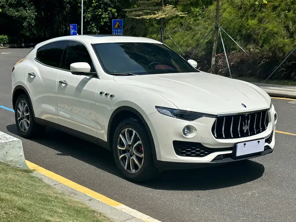 Maserati Levante — фотографии объявления, Фото 4