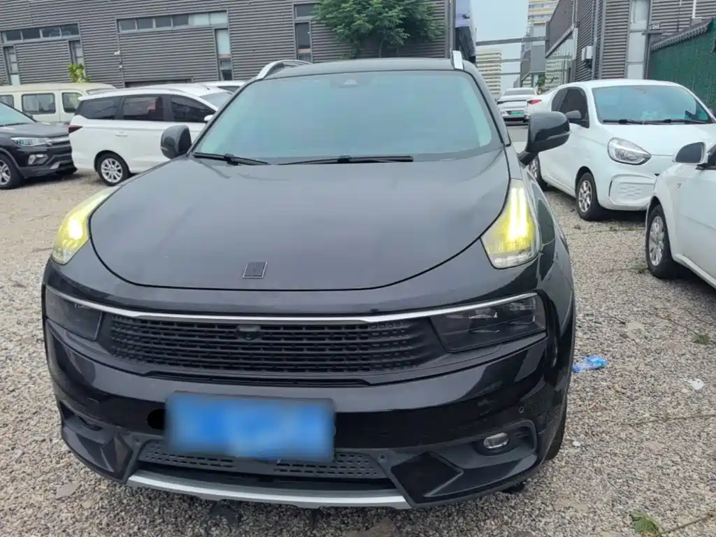 Lynk & Co 01 2017 2.0T Pro