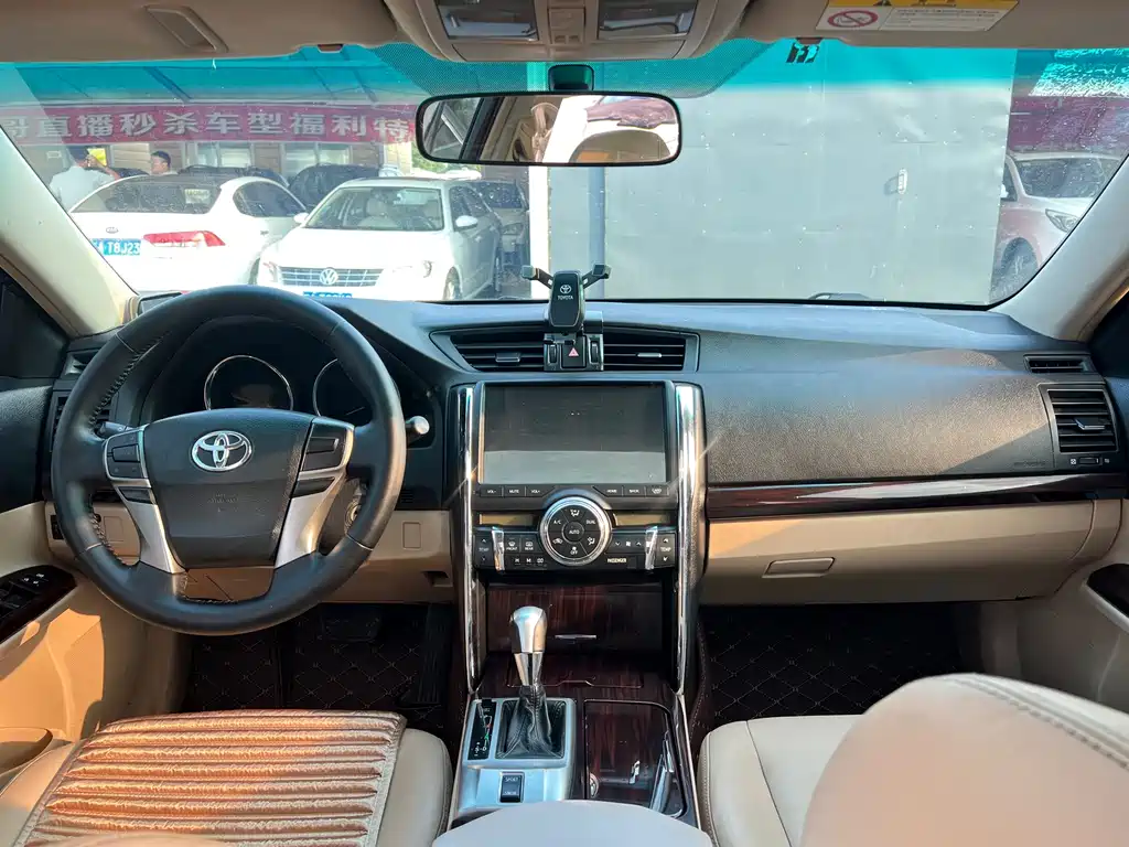 Toyota Reiz — миниатюра 15
