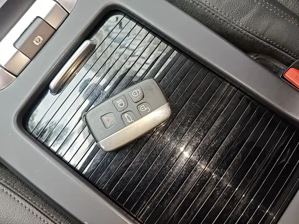 Land Rover Discovery Sport — миниатюра 9