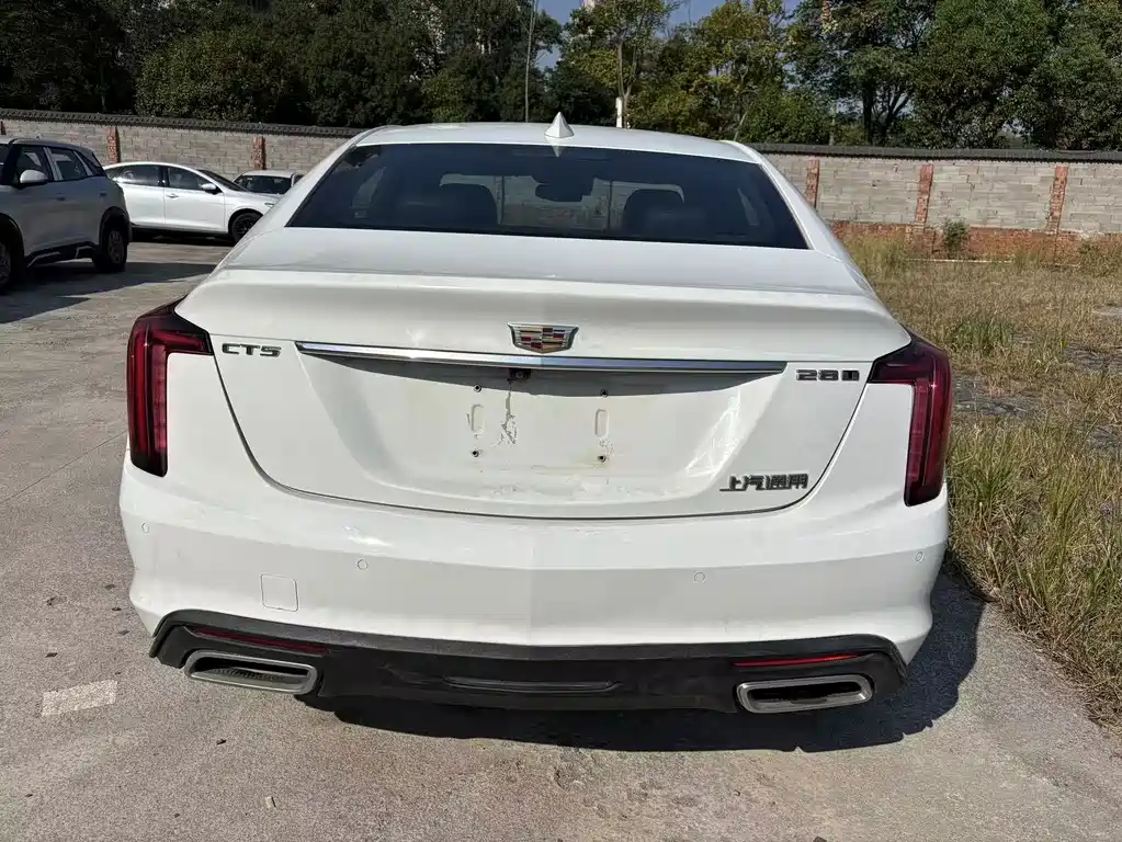 Cadillac CT5 — миниатюра 6