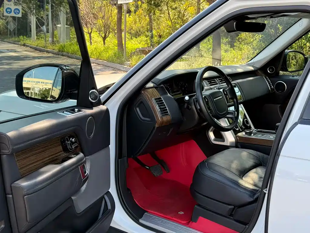 Land Rover Range Rover — миниатюра 9