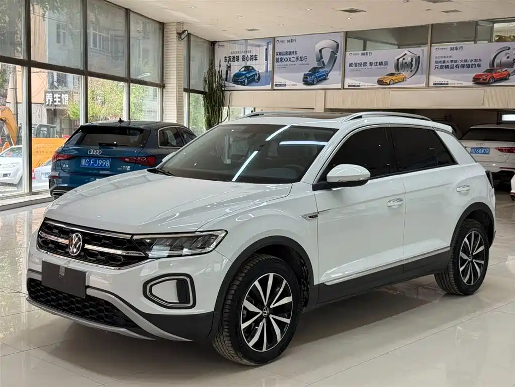 Volkswagen T-Roc 2023