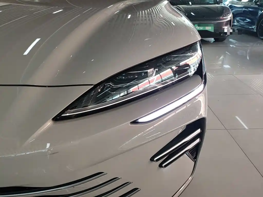 BYD PLUS New Energy — миниатюра 24