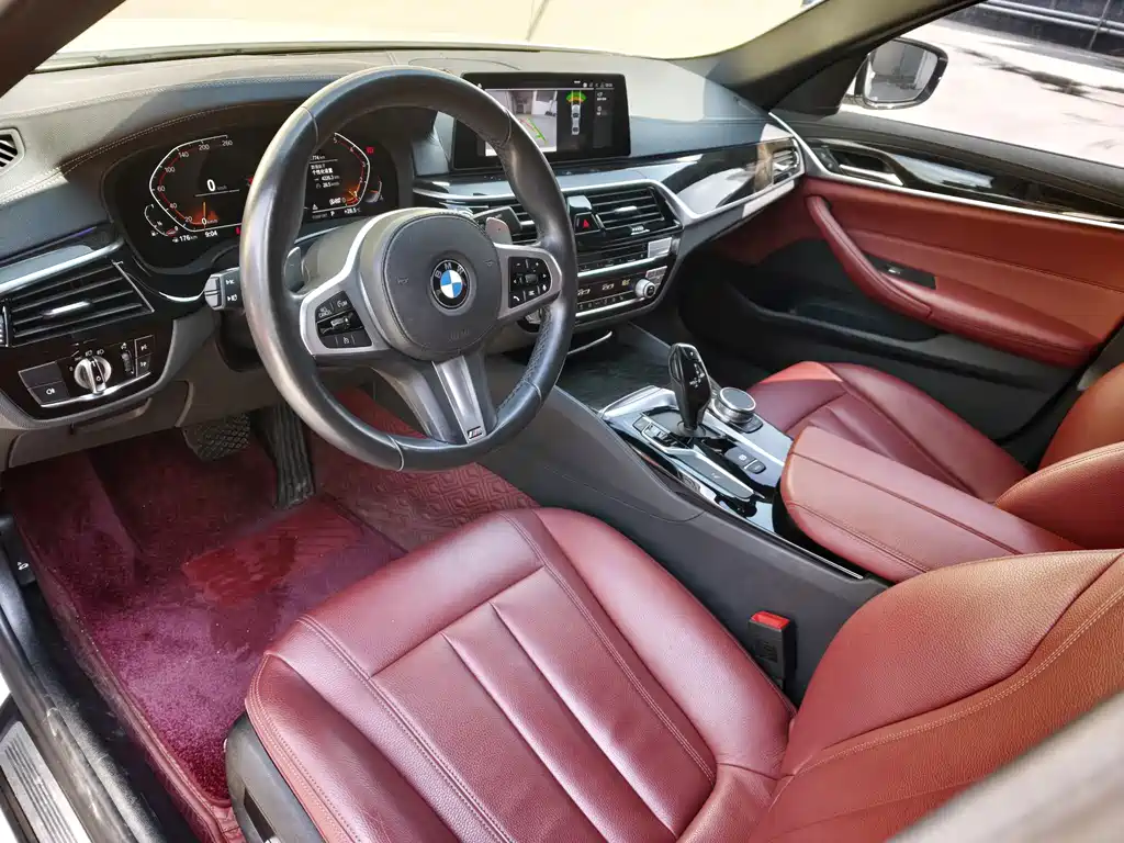 BMW 5 Series — миниатюра 6