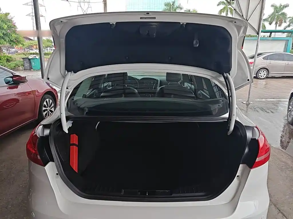 Ford Focus — миниатюра 19