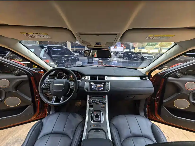 Land Rover Evoque — миниатюра 9