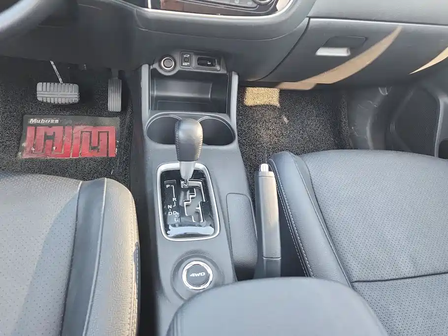 Mitsubishi Outlander (Import) — миниатюра 16