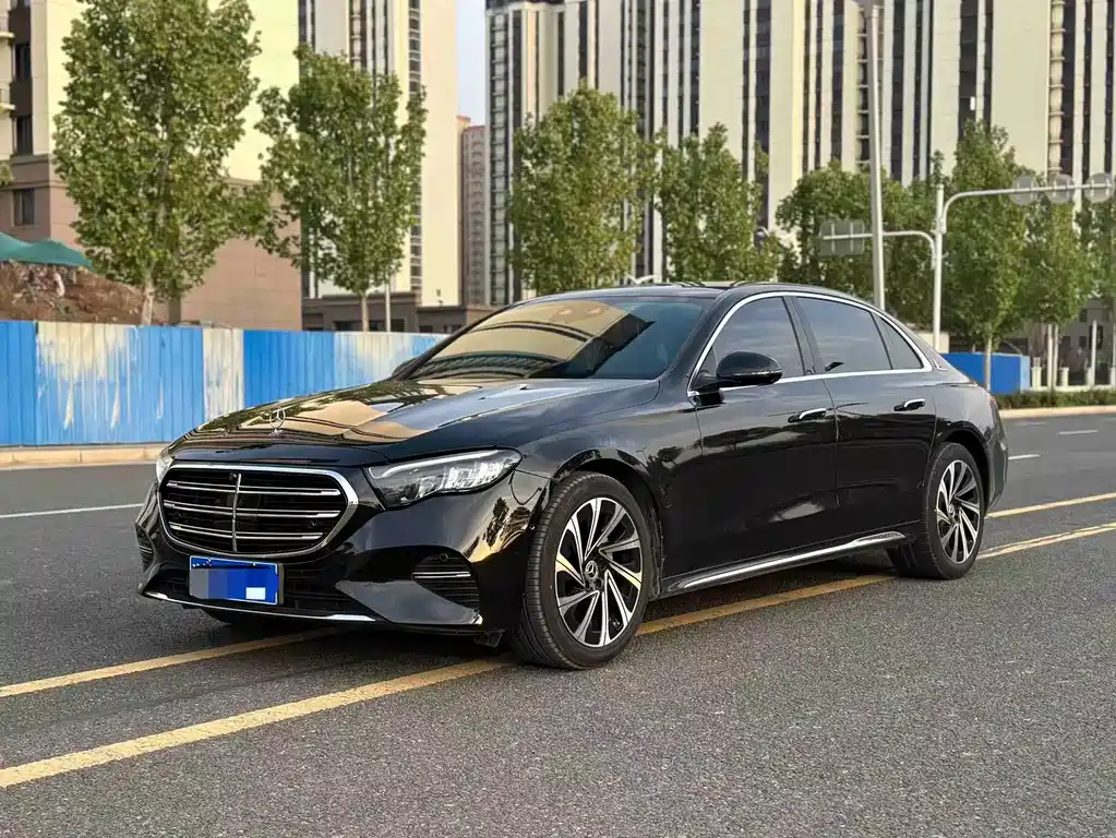 Mercedes-Benz E-Class 2024