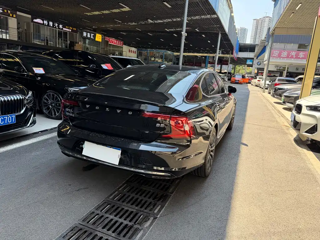 Volvo S90 — миниатюра 6