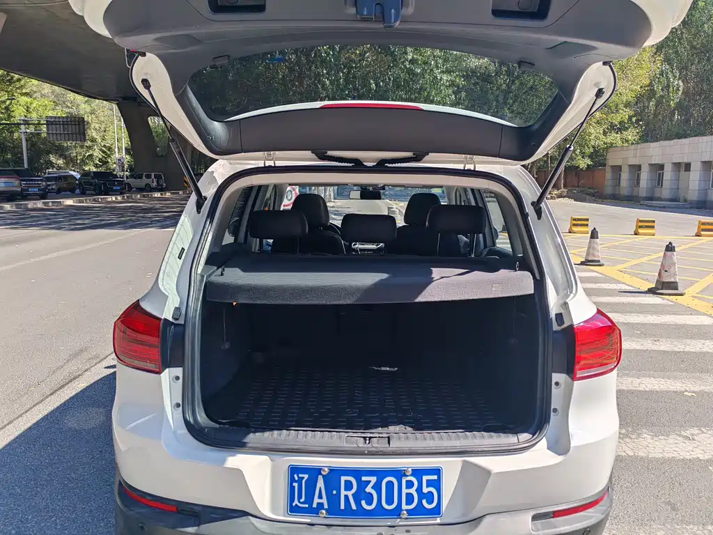Volkswagen Tiguan — миниатюра 15