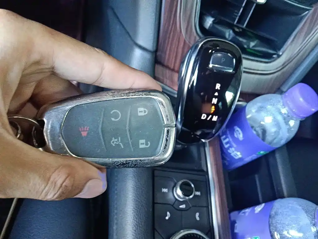 Cadillac XT6 — миниатюра 12