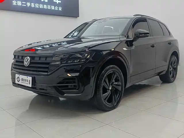 VOLKSWAGEN TOUAREG