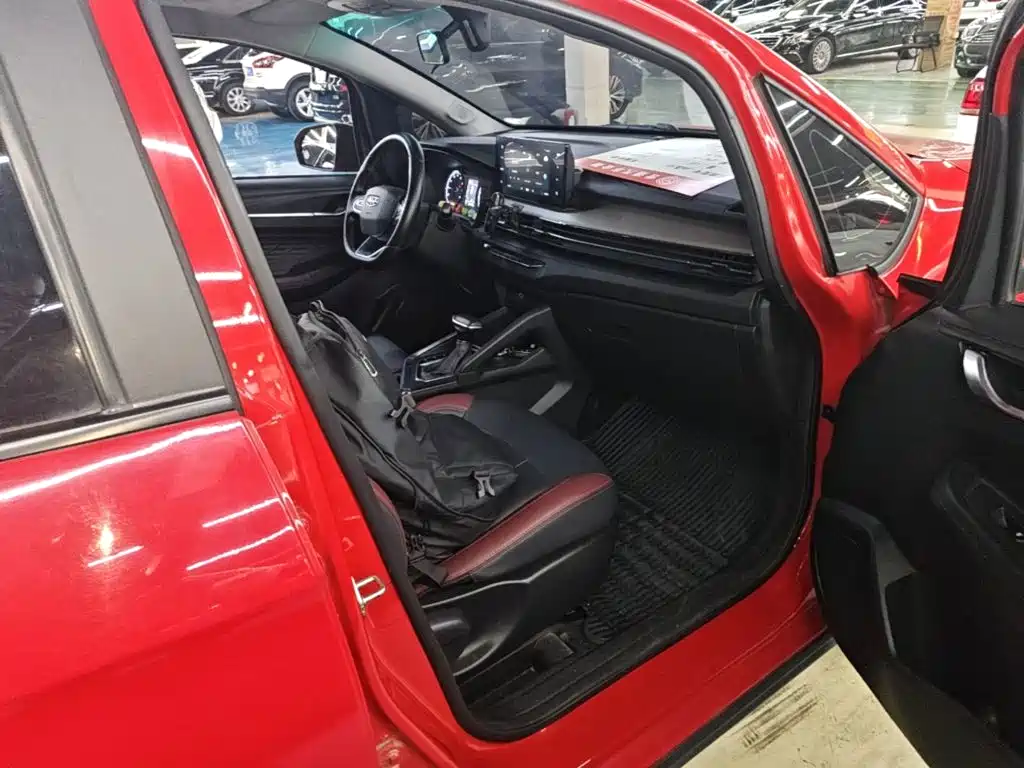 Geely Vision X3 — миниатюра 9