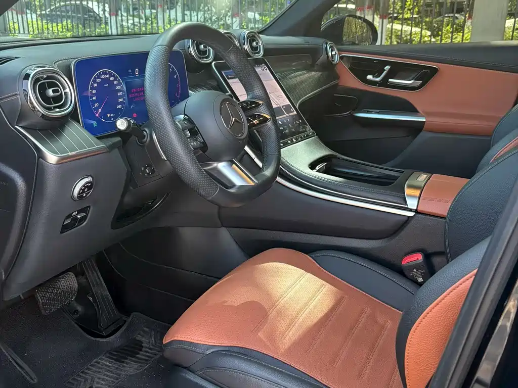 Mercedes-Benz GLC 2024 GLC 260 L 4MATIC Luxury 7 мест