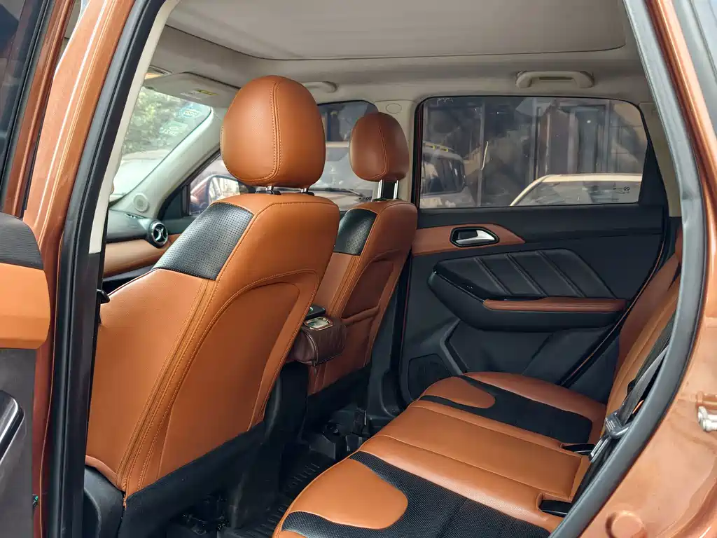BAIC Senova X35 — миниатюра 9