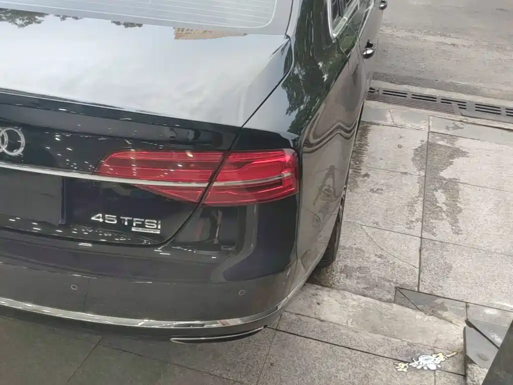 Audi A8 — миниатюра 8