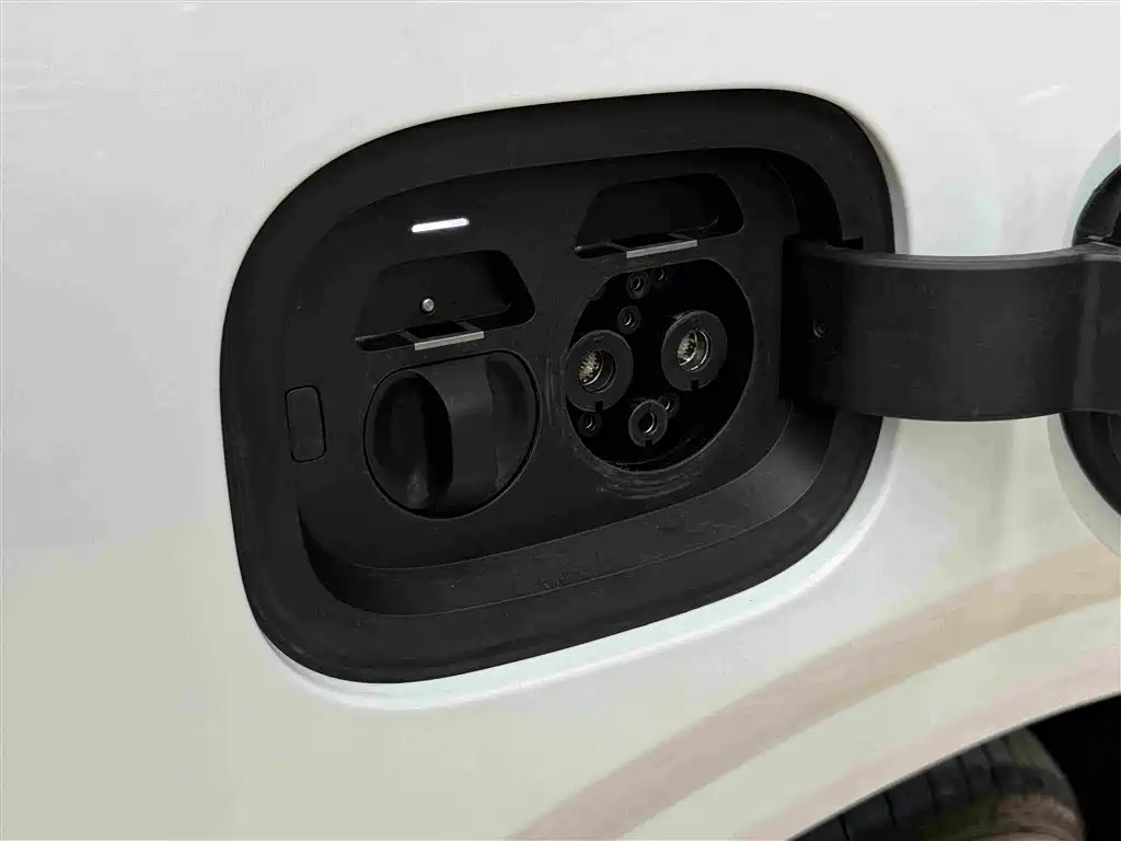 Li Auto Li L6 — миниатюра 16
