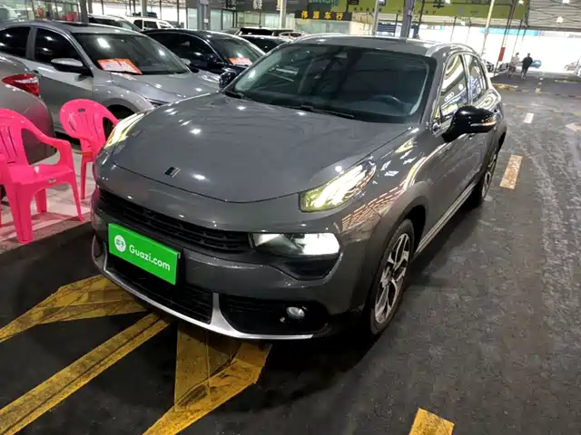 2020 Lynk & Co 02