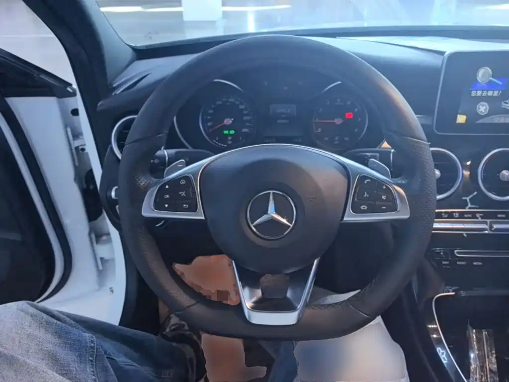 Mercedes-Benz C-Class — миниатюра 11