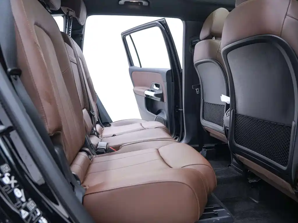 Mercedes-Benz GLB — миниатюра 25