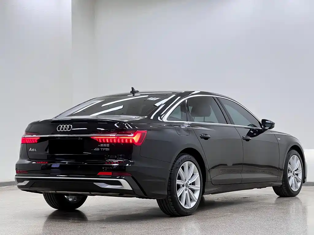 Audi A6L — миниатюра 11
