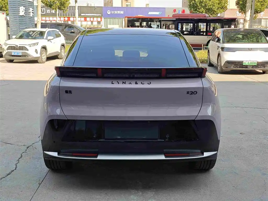Lynk & Co Z20 — миниатюра 5