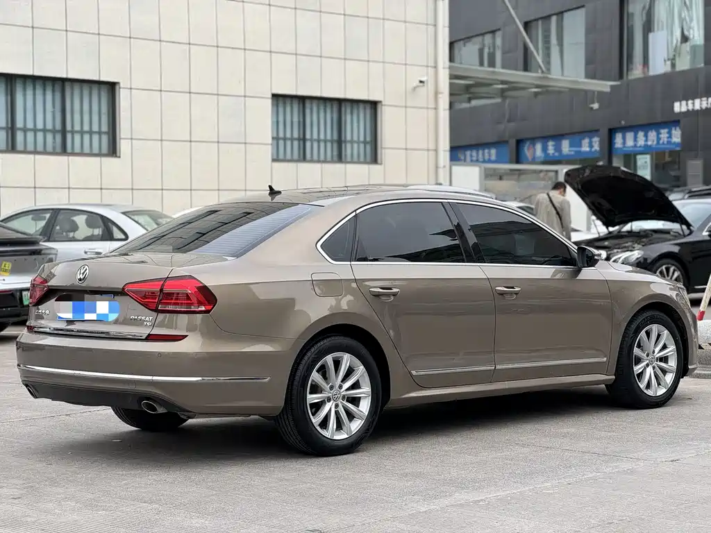 Volkswagen Passat 2016 330TSI DSG