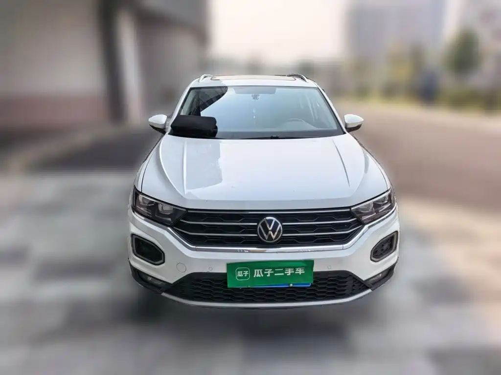 Volkswagen T-Roc — миниатюра 2