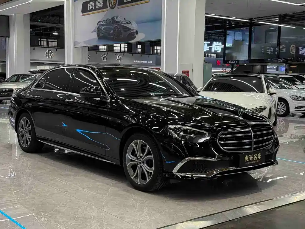Mercedes-Benz E-Class — миниатюра 3