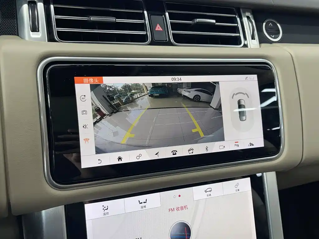 Land Rover Range Rover — миниатюра 12