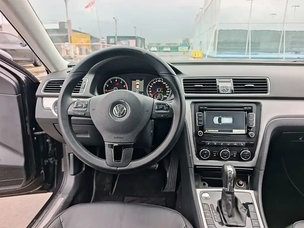 Volkswagen Passat — миниатюра 12