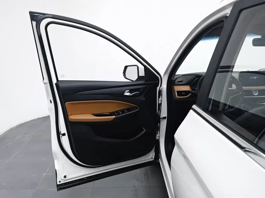 Wuling Hongguang S3 — миниатюра 8
