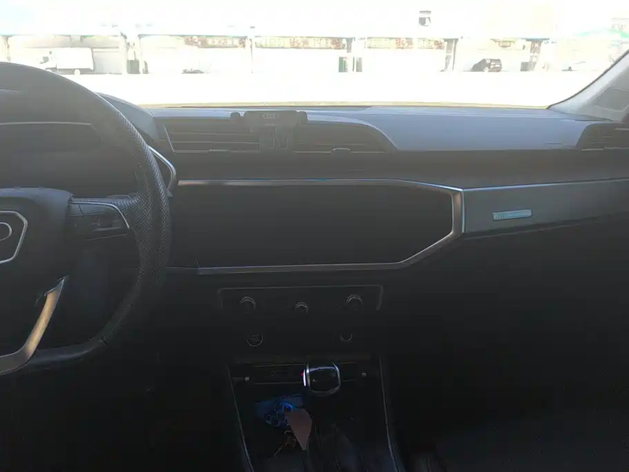 Audi Q3 Sportback — миниатюра 13