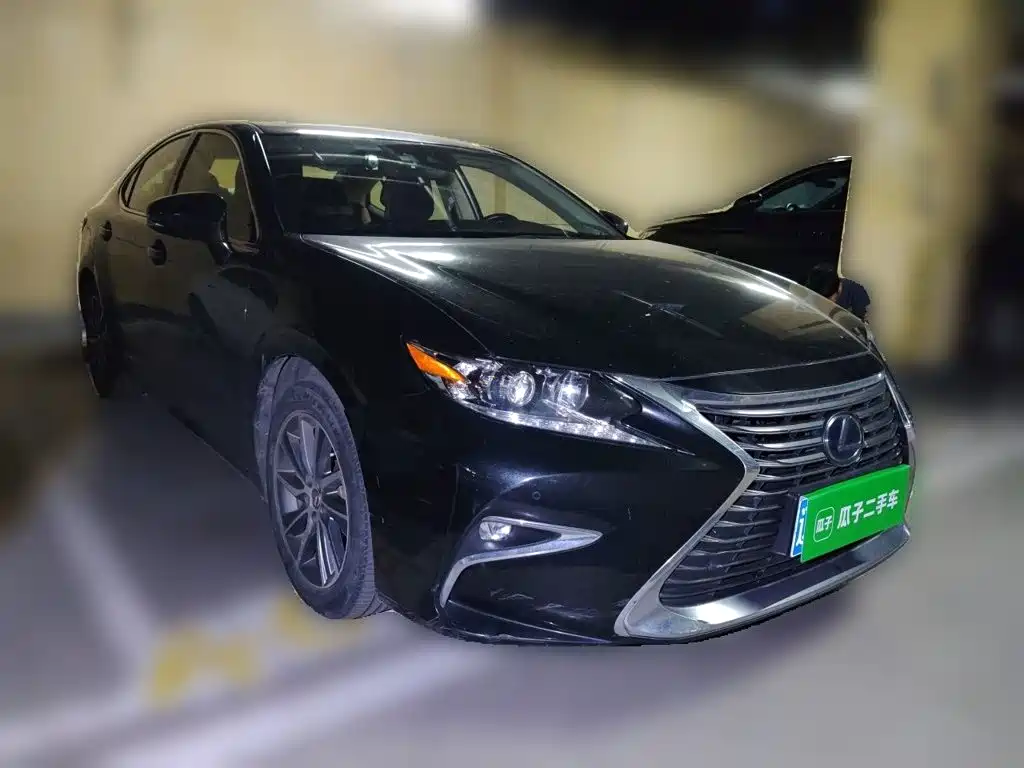 Lexus ES — миниатюра 3