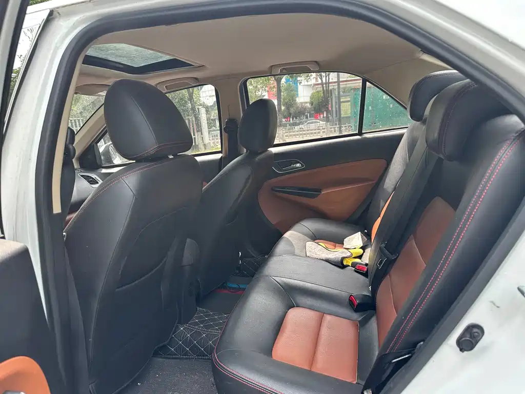Geely Jingang 2016 1.5L MT Elite