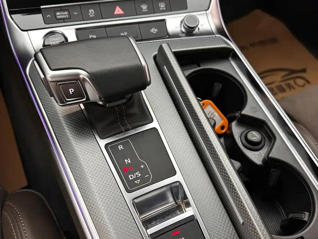 Audi A7L — миниатюра 18