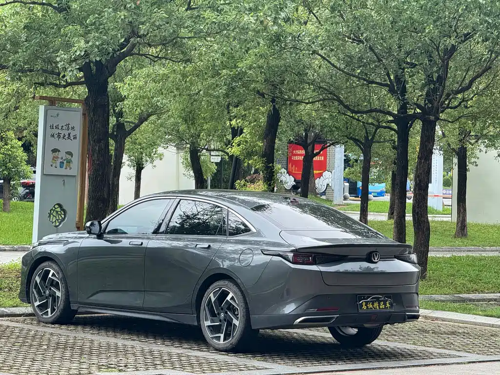 Changan Yida — миниатюра 14