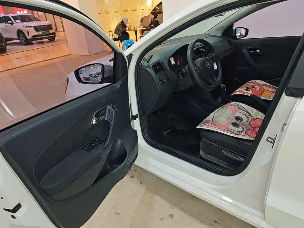 Volkswagen Polo — миниатюра 12