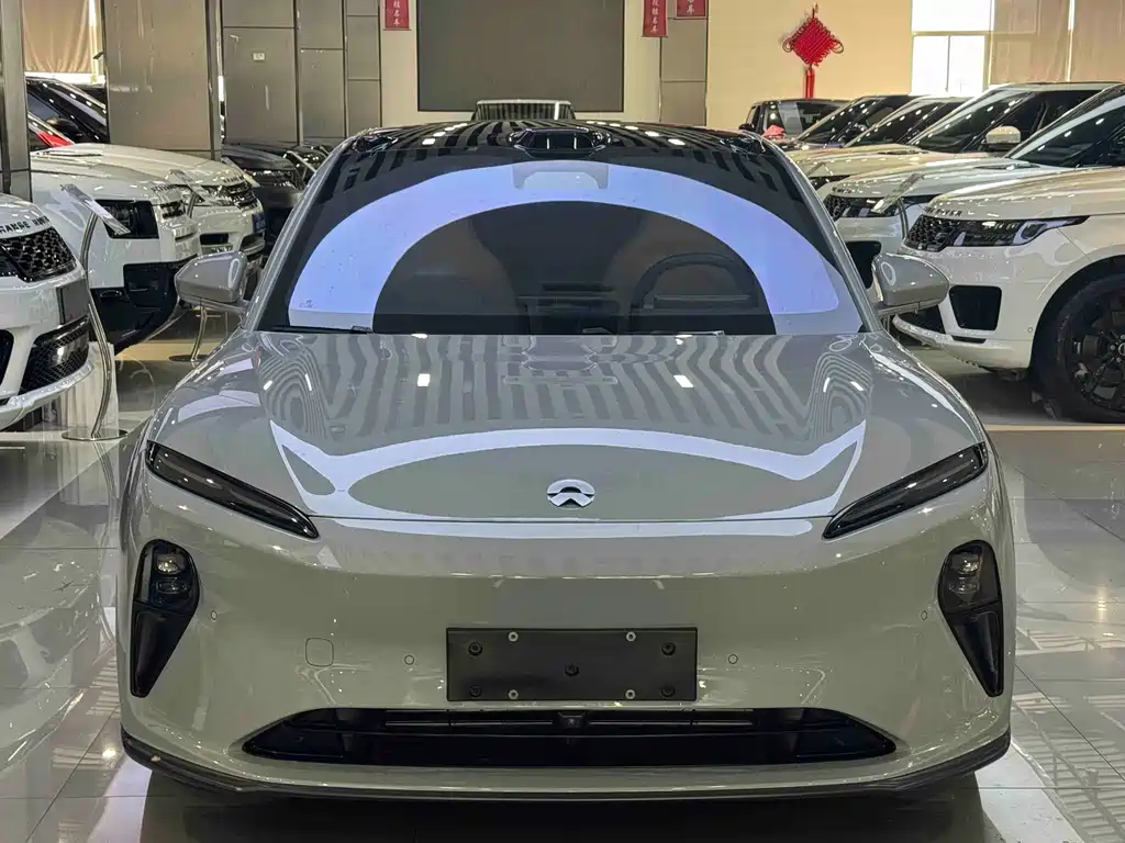NIO ET5T — миниатюра 2